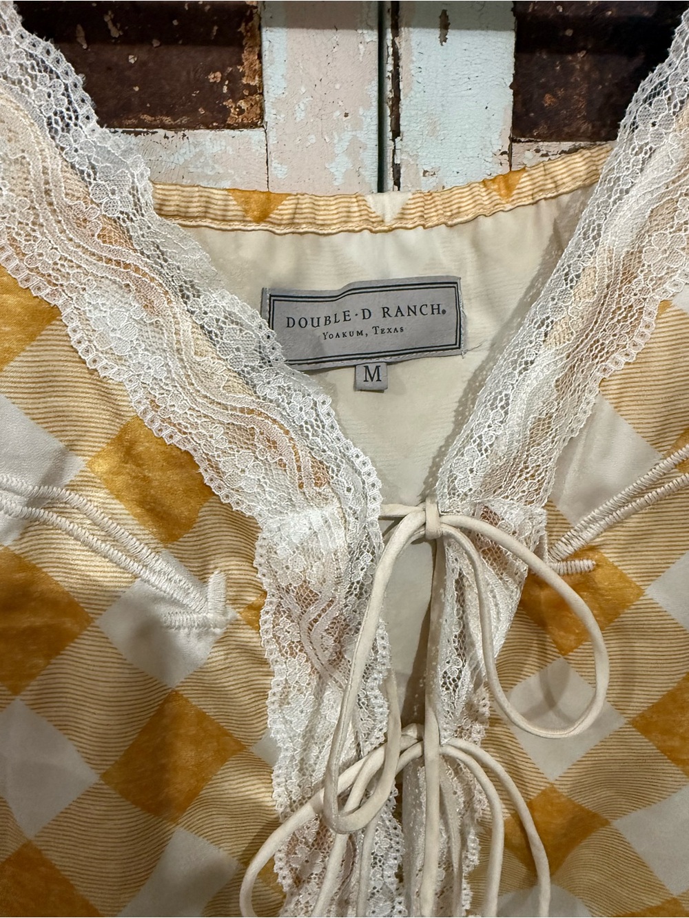 Double D Ranch tie front cami size M - Picture 3 of 5